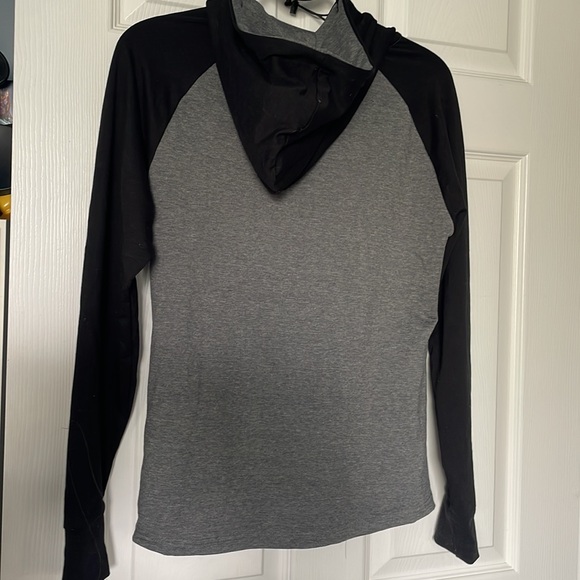 NWT Gymshark Black and Grey “Fit Hoody” Zip Up Sweater Size Medium - Picture 2 of 5